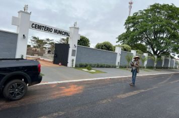 Foto - CONSTRUÇÃO DO MURO DA FACHADA E REFORMA DA CAPELA DO CEMITÉRIO MUNICIPAL