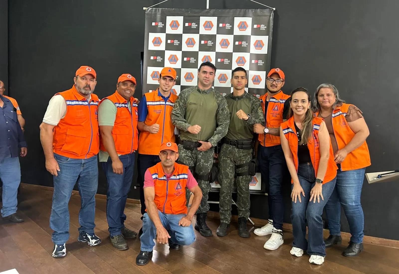 DEFESA CIVIL MUNICIPAL DE SAGRES/SP PARTICIPA DO TREINAMENTO “SP SEM FOGO” EM REGENTE FEIJÓ