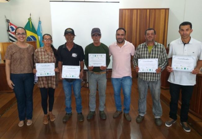 PREFEITURA REALIZA CURSO DE PODA EM ÁRVORES URBANAS.